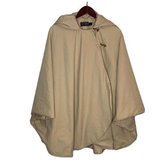 CASCO BAY WOOL WORKS Cape One Size Khaki Beige Horn Toggle Buttons Circular VTG - Picture 1 of 9